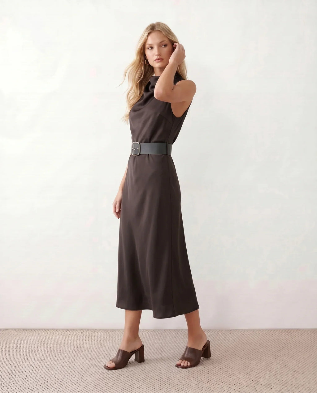 Women's Satin-Look Finish Sleeveless Blazer Evening