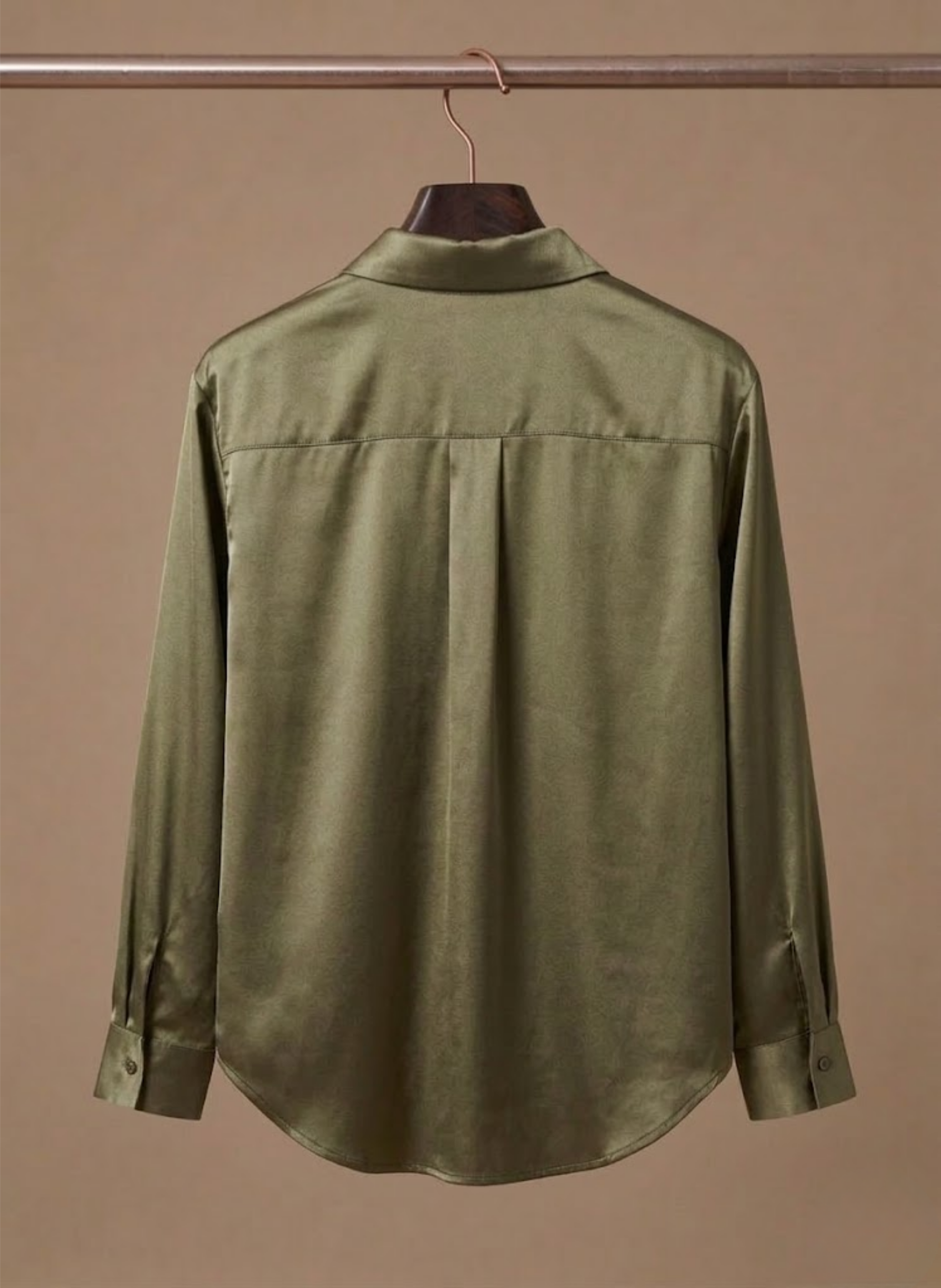 Elegant Satin-Look Shirt With Collared Neckline