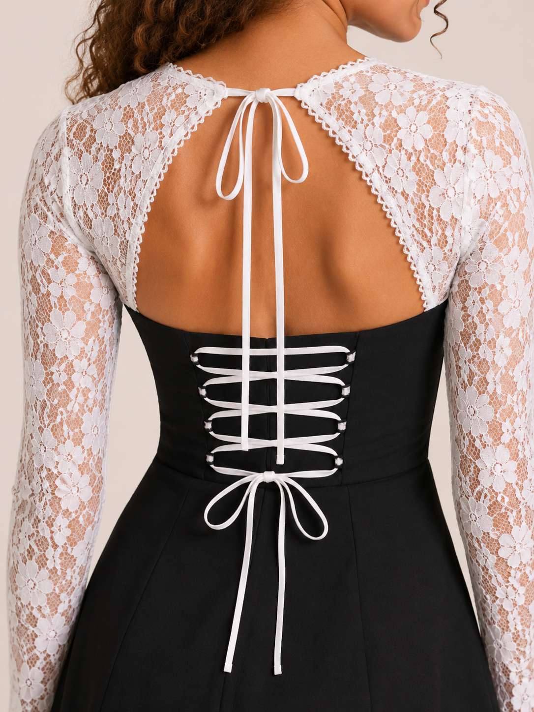 Silky Lace Dress With Sweetheart Neckline Corset-Style Evening